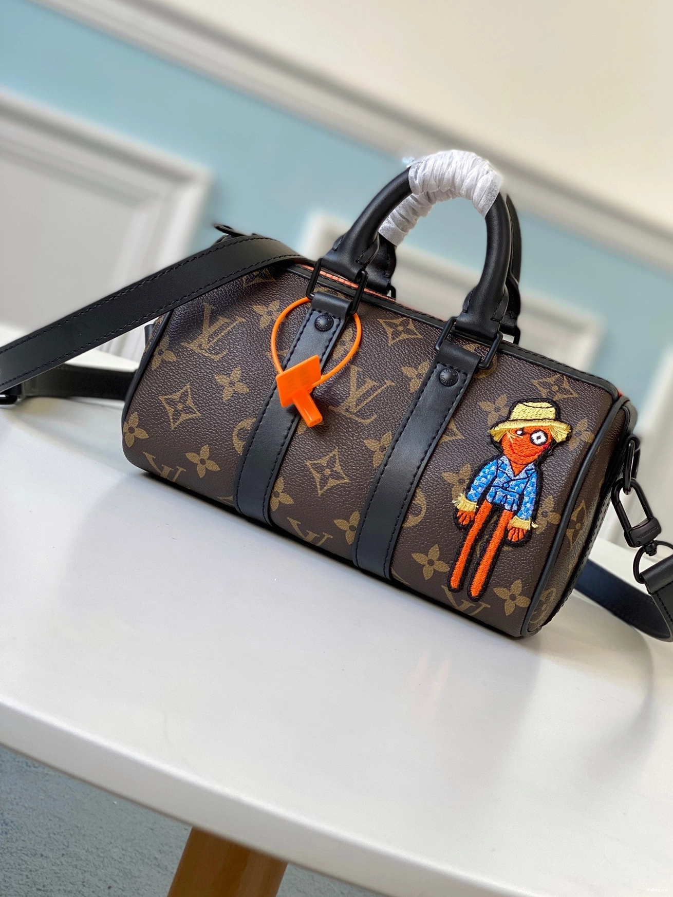 LEEPALL LOUIS VUITTON NANO 0709